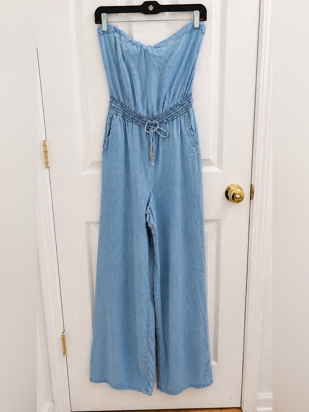 NWT bebe Dara Strapless Chambray Wide Leg Jumpsuit XS Blue